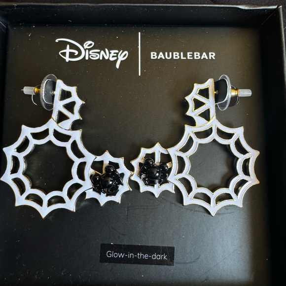 Bauble Bar Mickey Spiderweb earrings - Picture 4 of 6